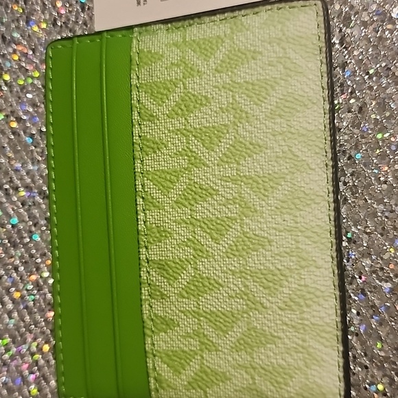 Michael Kors Lime Green MK Signature Card Holder - Picture 2 of 2
